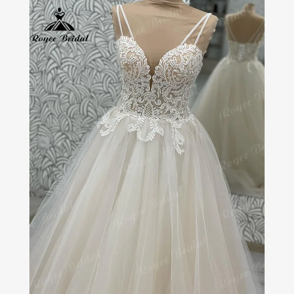 Свадебное платье принцессы на бретельках цвета шампанского с кружевной