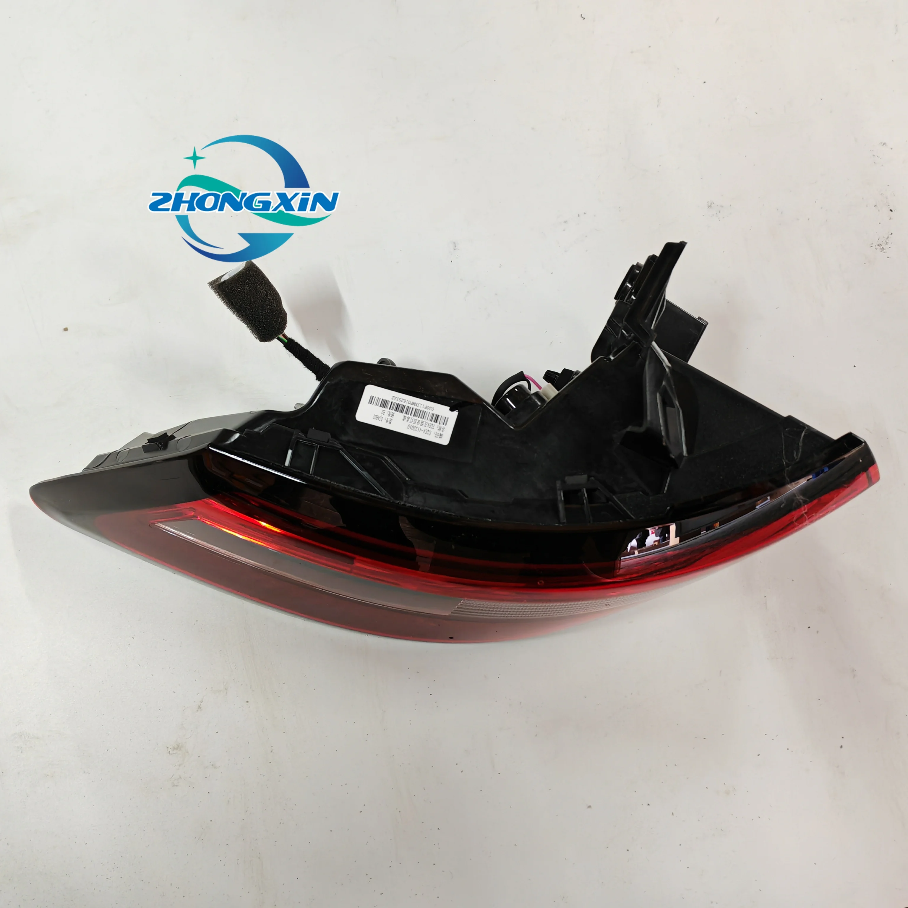 Горячая Распродажа Высококачественная задняя фара Левая Комбинация для