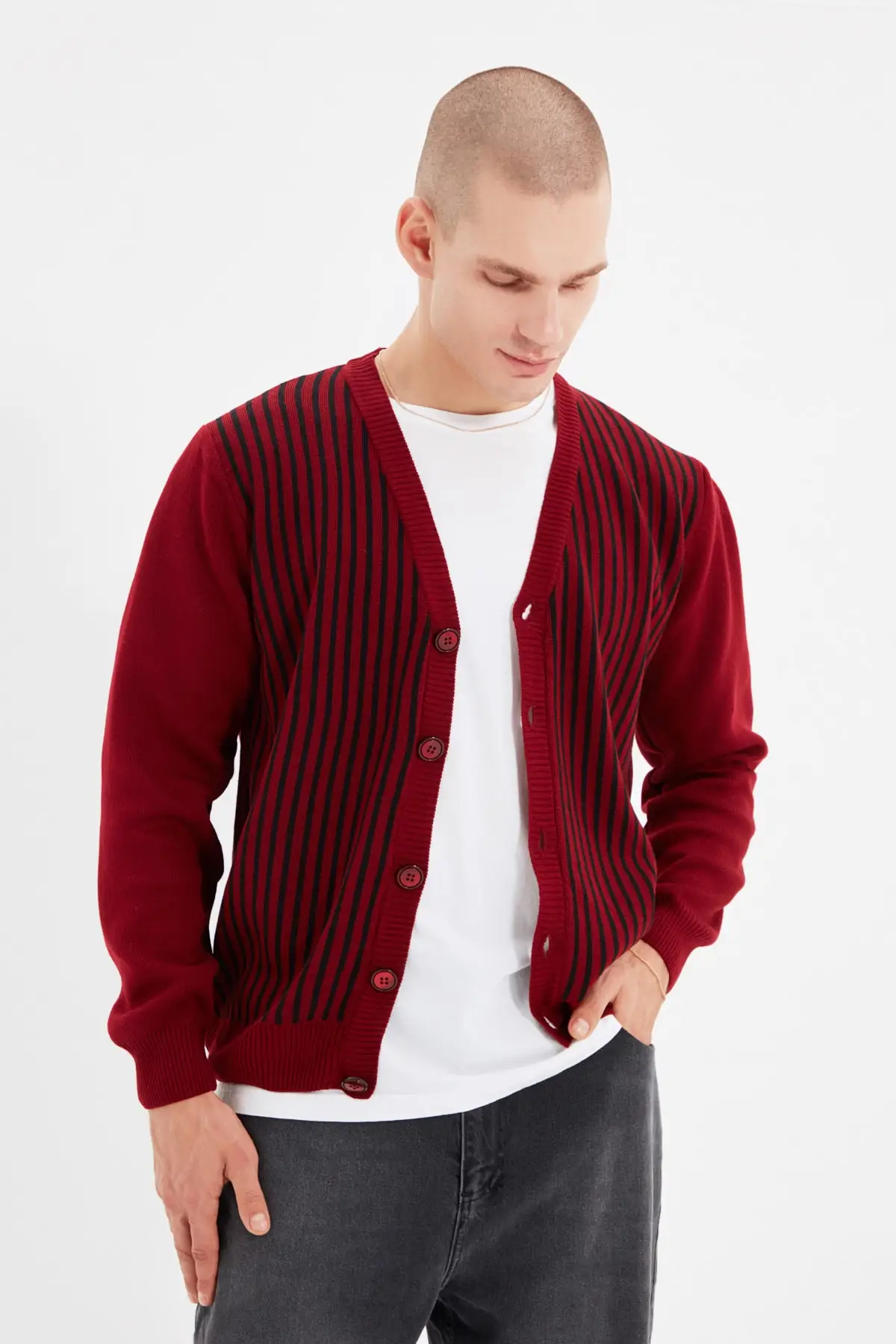 

Trendyol Men 'S Regular Fit Striped Cardigan TMNAW22HI0848