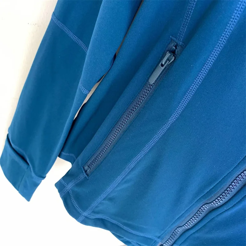 luluwomen Slim Jacket with Logo  Fitness Autumn Solid Breathable Workout Gym Coat Running Sport Sweatshirts Zipper Tight Tops