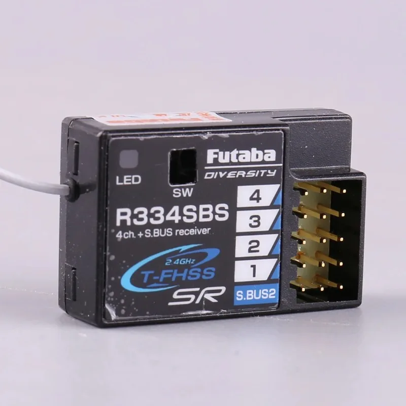 Фото Приемник FUTABA R334SBS-E T-FHSS SR с короткой антенной 7PX, версия для транспортных средств, двухканальный, для дистанционного управления грузовым транспортом №2