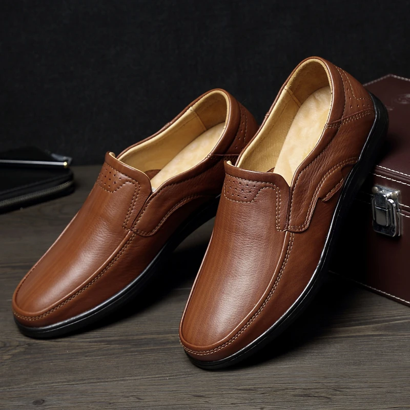 

Новинка; Мужские лоферы из натуральной кожи; Нескользящая Мягкая мужская повседневная обувь на плоской подошве; Деловые Молодежные кожаные лоферы размера плюс 36-48