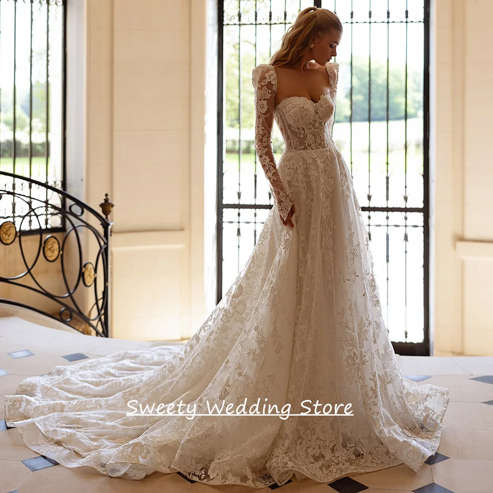 Фото Gorgeous Lace Wedding Dress Robe De Mariee Customized Sweetheart Long Sleeves Court Train Illusion Back Bridal Gown №3