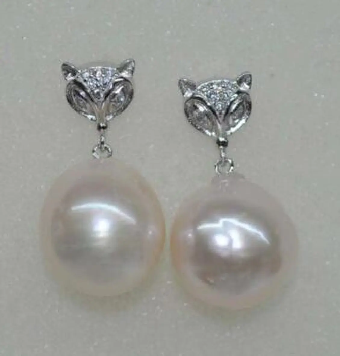 

Очень блестящие белые серьги-подвески kasumi с жемчугом в стиле барокко 11*12 мм