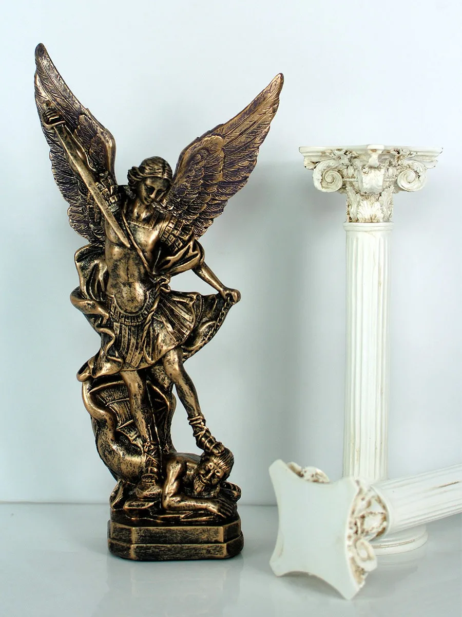 Европейский архангел фигурка Михаила скульптура украшение для гостиной дома