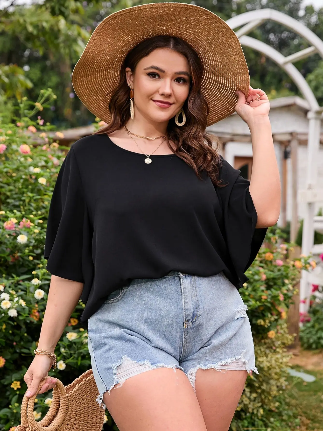 Large Plus Size 4XL Tops Women Half Sleeve O Neck Cotton Solid Black Oversized T-shirts Summer 2023 Elegant Curvy Loose Blouses