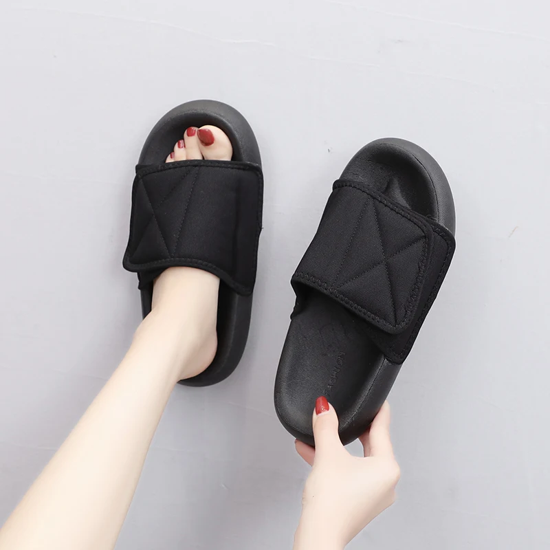 

2022 Summer Women's New Casual Slippers Soft Bottom Solid Color Beach Shoes Indoor Slippers All-match Household Slippers Women