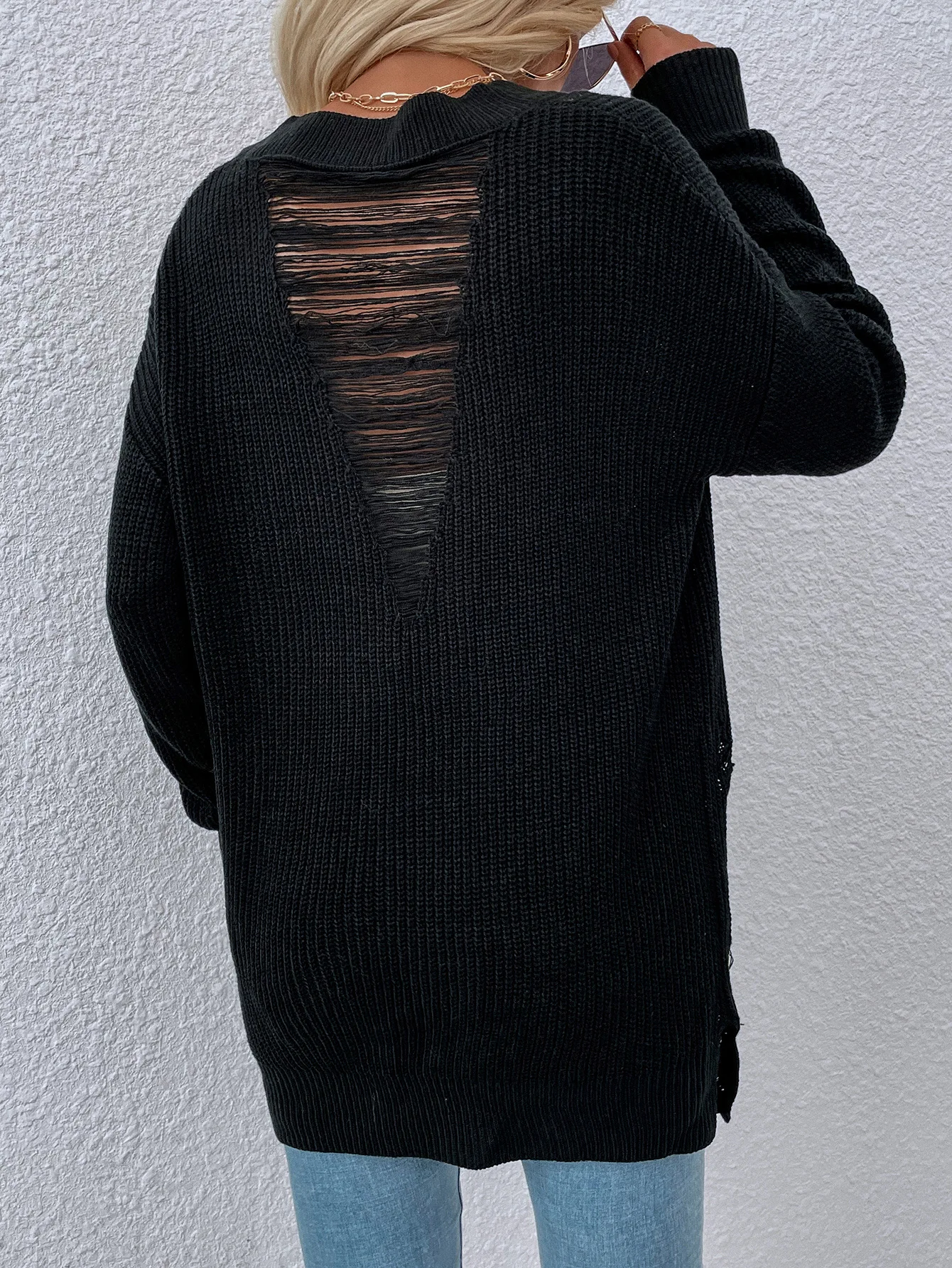 

2022 Winter New Mid length Pregnant Women's Broken Pullover Sweater black