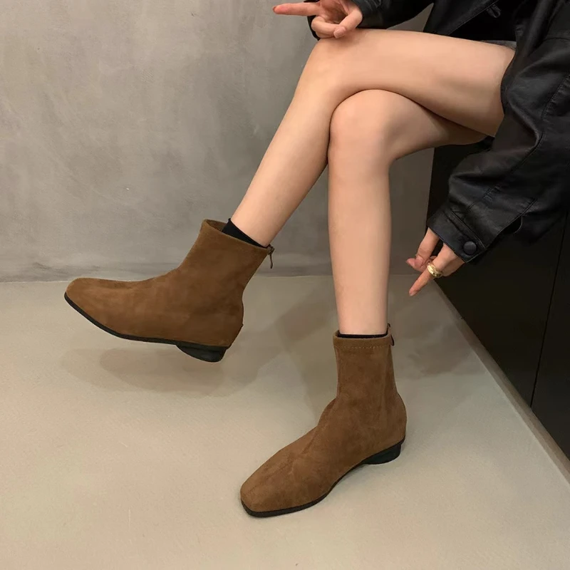 Обувь Сапоги до середины икры. Женские низкие кожаные сапоги икры с острым