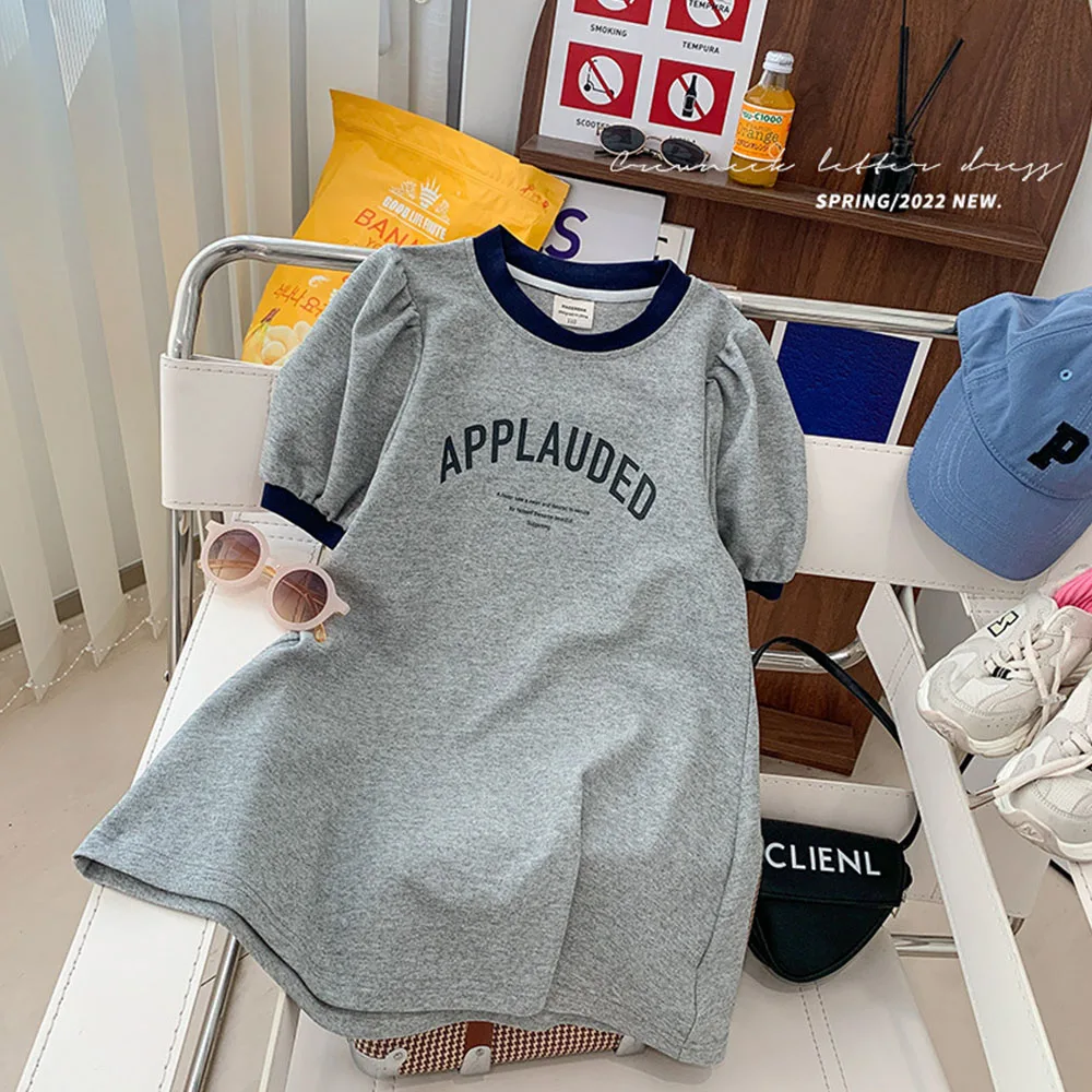 

Menoea Koean/стильные платья для детей, длинные футболки с буквенным принтом для девочек, платье летняя повседневная одежда модные костюмы для ма...