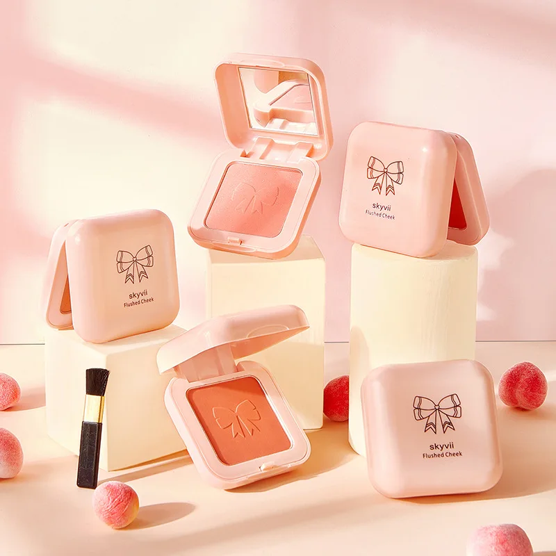 Набор теней для век Blush 4 Colors Waterproof Girls Novice Natural Ruddy с кисточкой для макияжа Rouge Make Up Palette корейской косметики.
