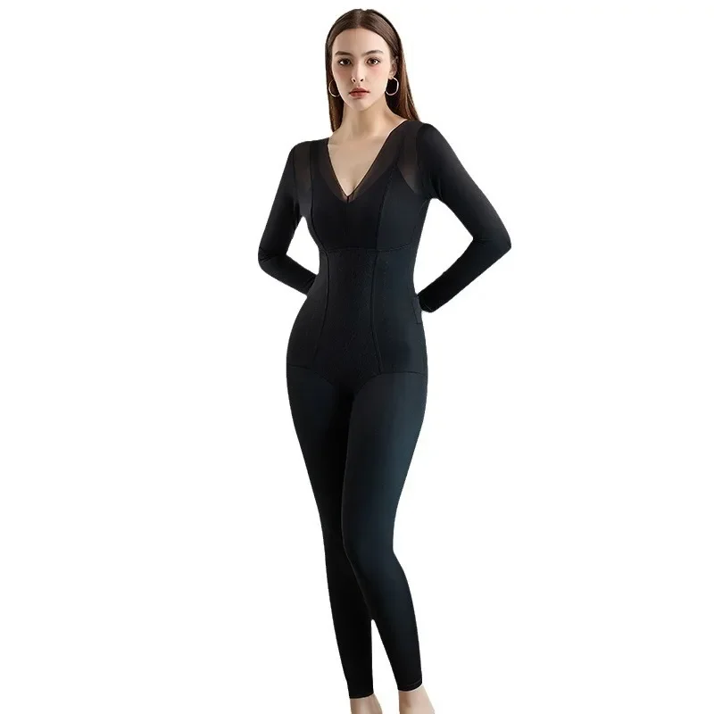 Осенне-зимнее боди с длинными рукавами и шнуровкой на груди подтягивающее бедра