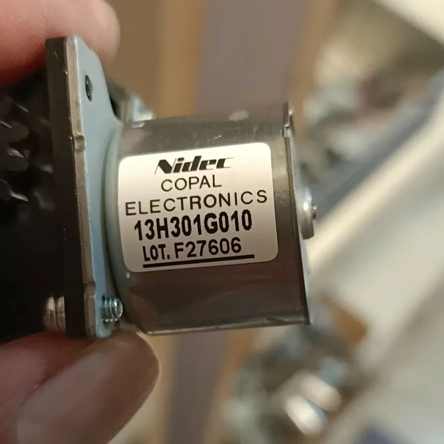 Использованный бесщеточный Вибрационный двигатель nidec 13H, ШИМ, регулировка скорости, обратное вращение 6-12 В, микро-вибромотор с низким уровнем шума