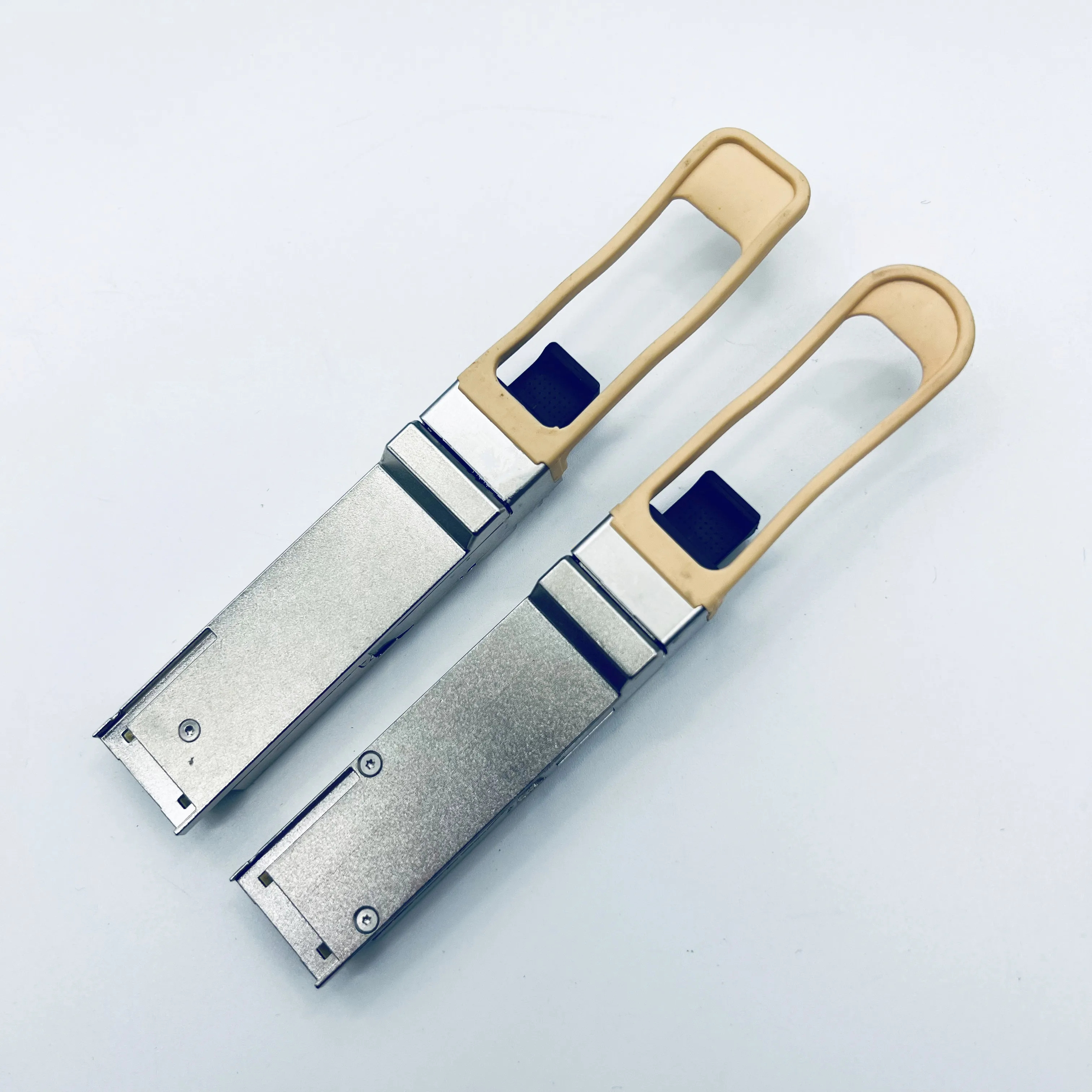 I-ntel 40G/E40GQSFPSR/FTL410QE2C-IT/QSFP-40G-SR4/40G  850nm 150m MTP/MPO Transceiver 40g qsfp Transceiver/40g qsfp switch