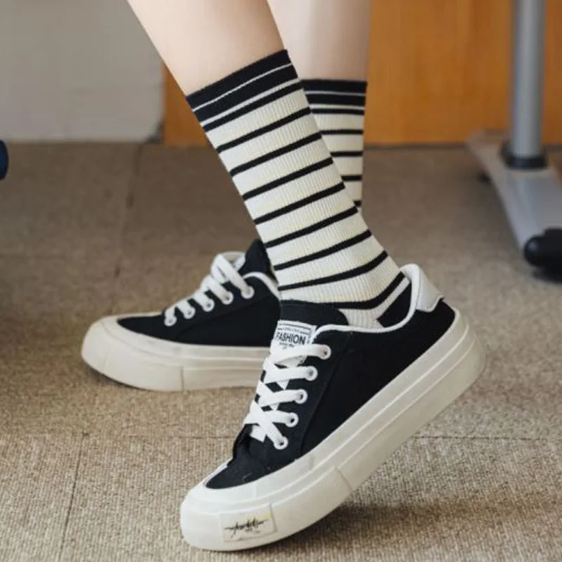 5 Pair Kawaii Casual Socks Woman Fashion Stripes Long Socks Set Winter Pure Cotton Socks Women Korean Style Cute Designer Calze