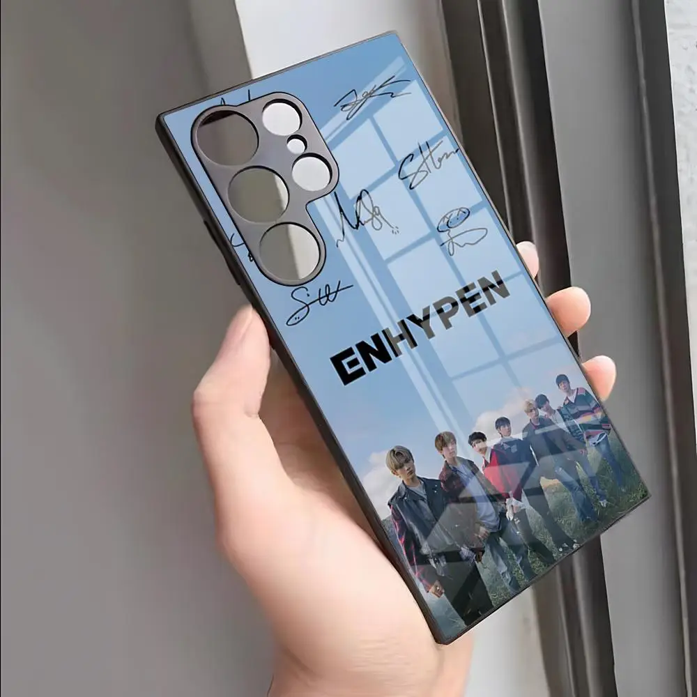 Чехол для телефона E-Enhypens Boy Band S24 Ultra Samsung S23 Fe S22 S20 S21 Plus Galaxy A54 A34 A24 A53 Note 20 стеклянная