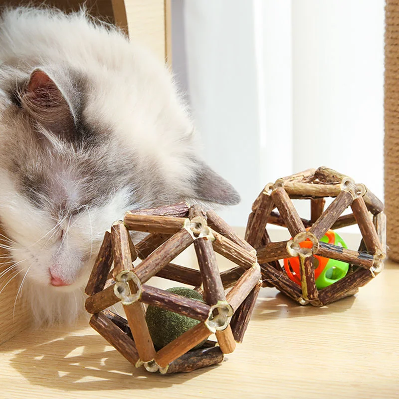 

1/ piece catnip bell ball wood tianji cat toy chewing teeth grinding fresh breath natural green pet products