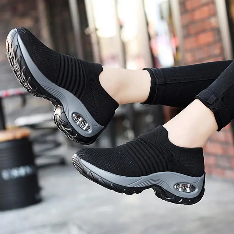 

thick bottom women running shoes sport sports fashion tennis 2022 brands massive unisex sneakers mocasines slip-ons tenks