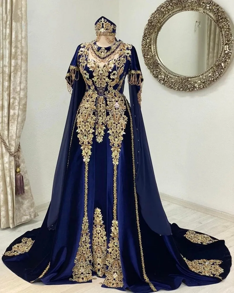 

Navy Blue Middle East Evening Formal Dresses With Cape Long Sleeve Luxury Gold Applique Lace Marrocan Caftan Prom Occasion Dress