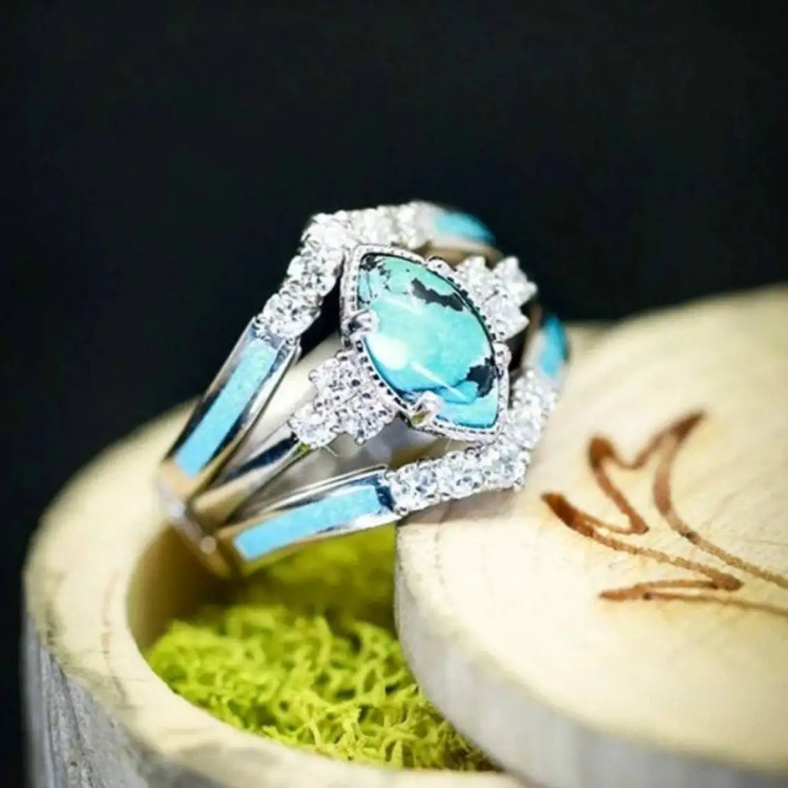 

Personalized Fashion Retro Set Turquoise Three Piece Women's Ring