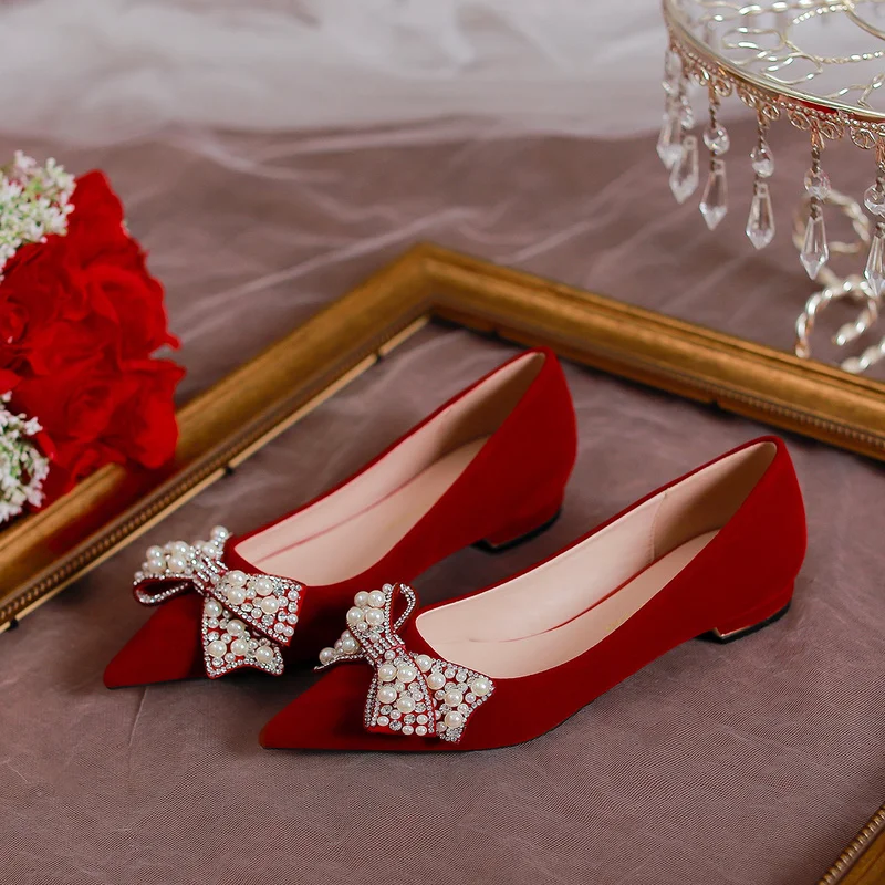 

Elegant Ladies Red Silk Wedding Bride Shoes Pearl Bowknot Pointed Toe Pumps Women Sexy Party Dress High Heels Shoes Woman