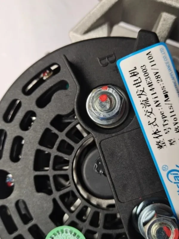 Chenglong Объединенный тяжелый грузовик Yuchai генератор высокой мощности AVi144E3003