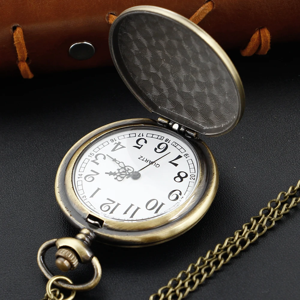 Рисунок 4 - Кварцевые карманные часы с эмблемой