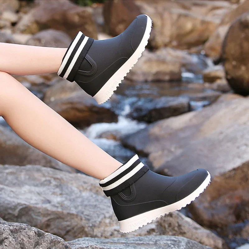 Женские резиновые ботинки нескользящая водонепроницаемая обувь для женщин