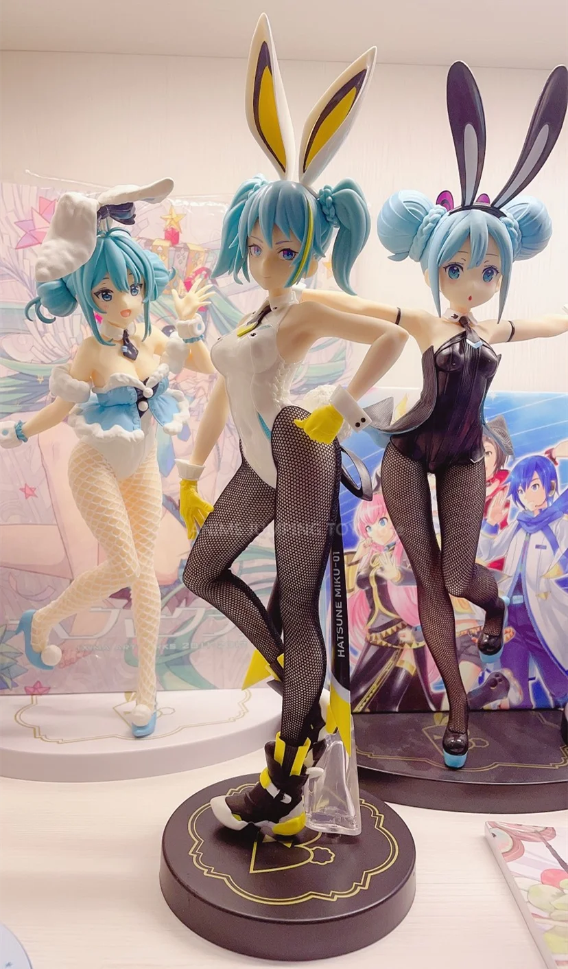 

NEW Original FuRyu Hatsune Miku Bunny Figure Girl Street 30Cm Pvc Anime Figurine Collection Model Toys for Boys Gift