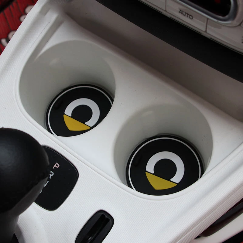 

Нескользящие подставки для чашек с флуоресцентным логотипом для Smart 453 Fortwo Forfour, антистрессовые накладки для хранения, аксессуары для стайлинга автомобиля