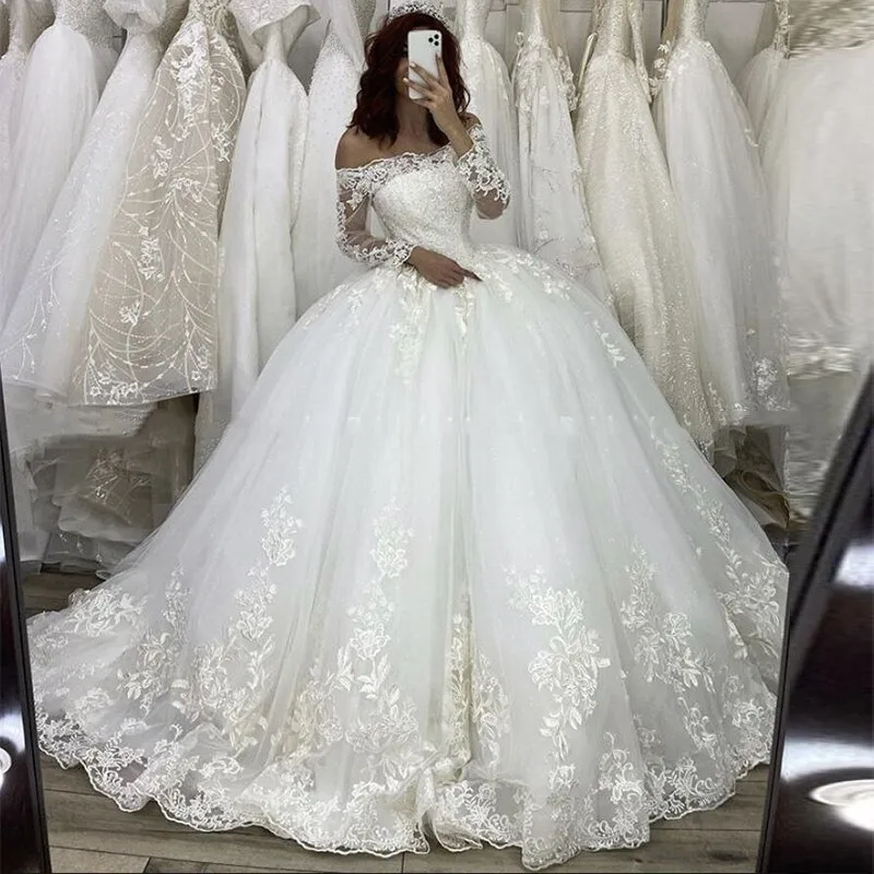 

Princess Ball Gown Wedding Dress long sleeve bride dress O neck plus size robe de mariee Lace beading Wedding Bridal Gown