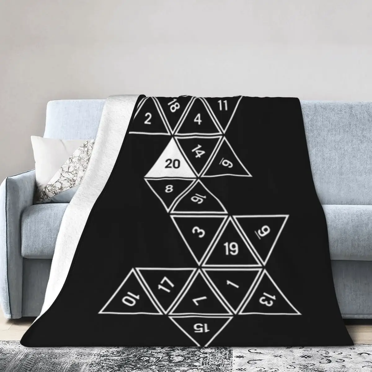 Развернутый D20 — ультрамягкое одеяло из микрофлиса