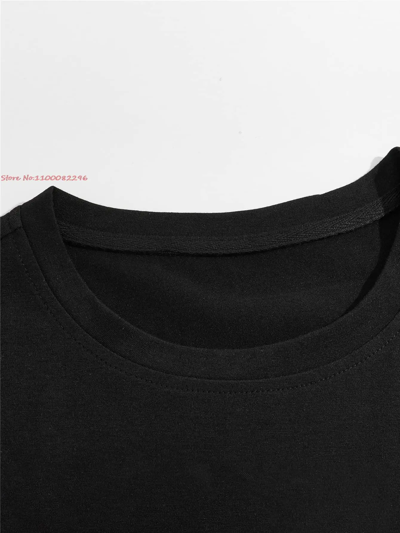 Мужская футболка с коротким рукавом круглым вырезом и принтом букв |