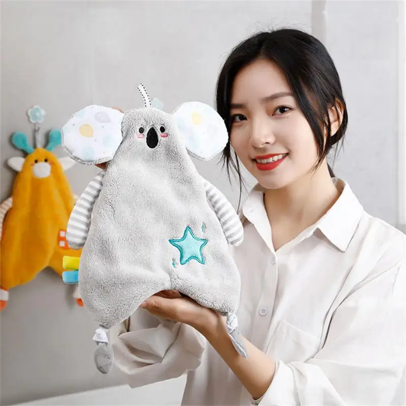 

Kitchen Tools Handkerchief Hanging Skin Friendly Cartoon Animals Hand Towel Soft Coral Fleece Wholesale Hand Towel Creative