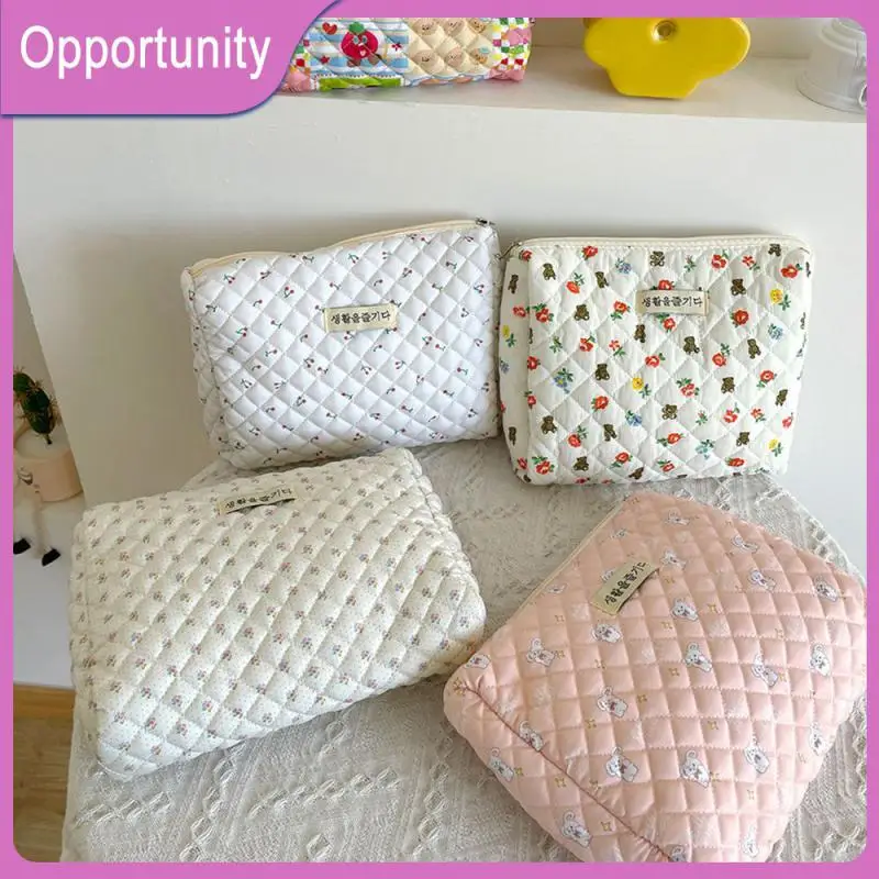 

Простая дизайнерская сумка для макияжа на молнии, ранцы, дышащие сумки для мам, органайзер для туалетных принадлежностей, практичная широка...