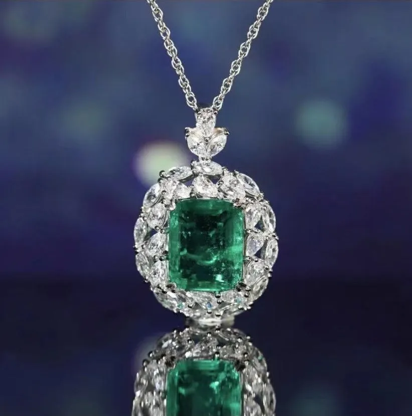 

New fashion trend S925 silver inlaid 5A zircon ladies personality temperament emerald ruby big pendant necklace