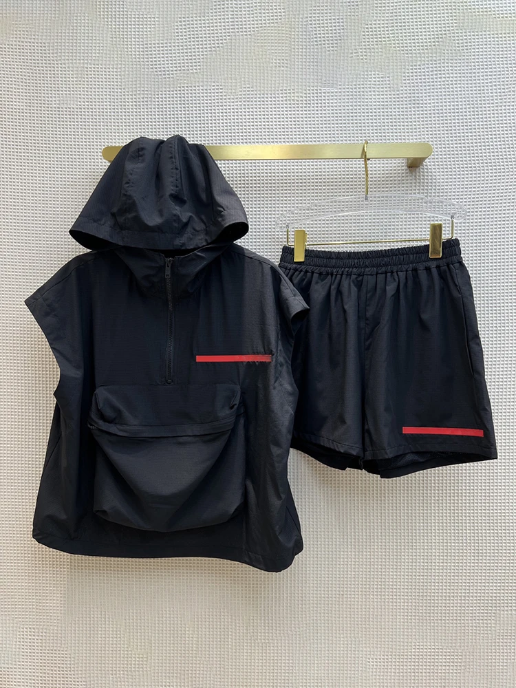 

Bearomad 2022 Summer Runway Casual With Hood Shorts Suit Women's Sleeveless Pockets Slim Tops + Elastic Waist Shorts 2 Piece Set