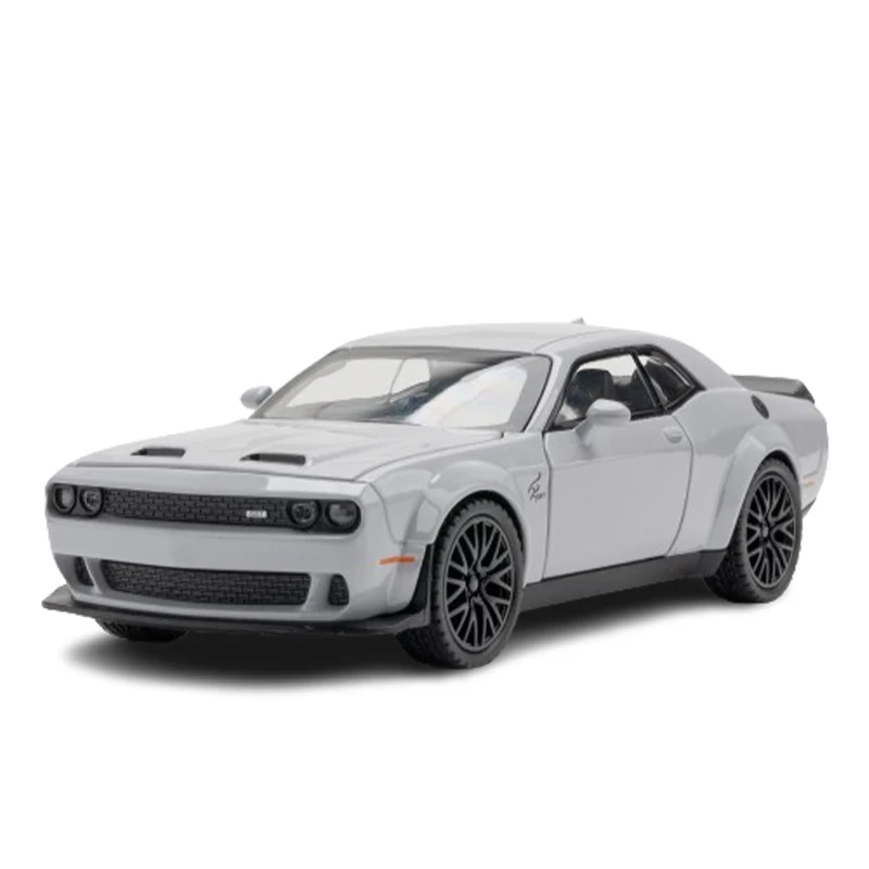 Модель автомобиля из сплава с имитацией Dodge Challenger Hell Cat 1: 32 литье под давлением со