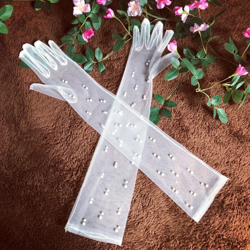 Рисунок 5 - Женские тюлевые перчатки с закрытыми