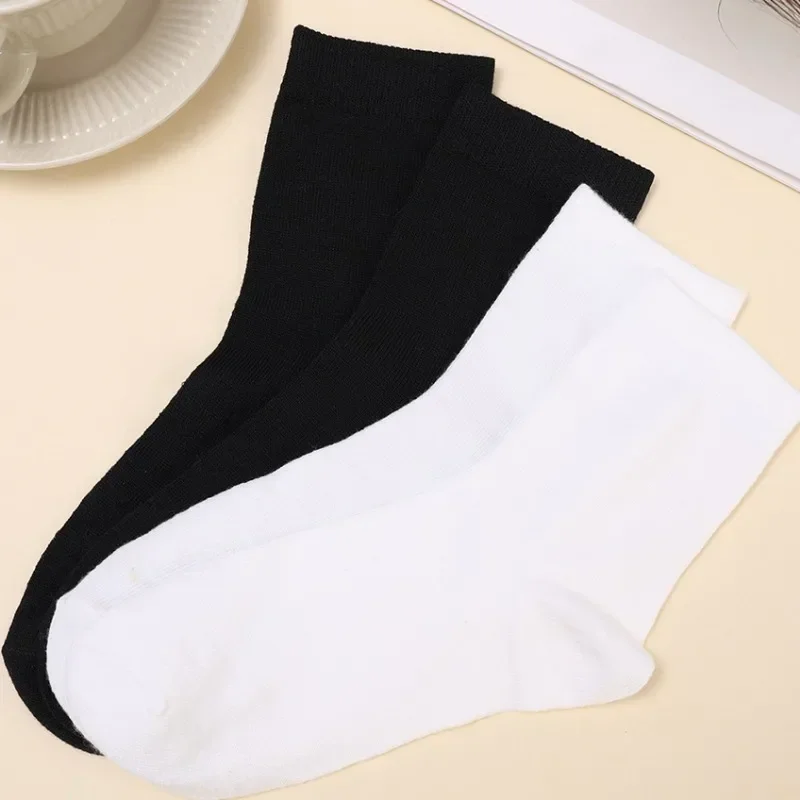 Хлопковые носки с камелией и теленком женские со звездами лунным принтом средние