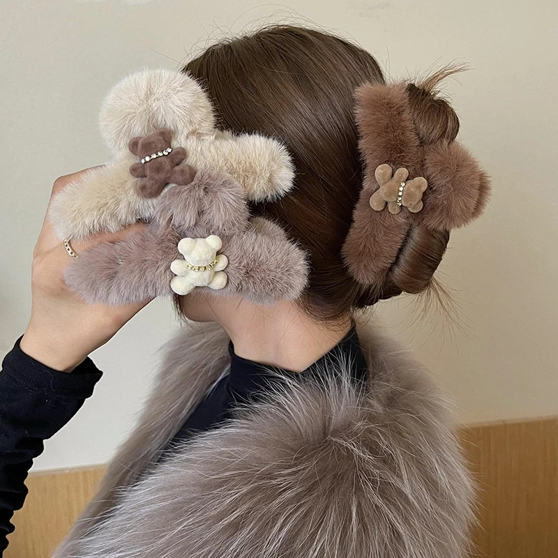 

New Winter Plush Hair Claws Fluffy Faux Fur Crab Clamps Hair Clip Cartoon Bear Candy Color Hairpin Barrette Fashion Cute