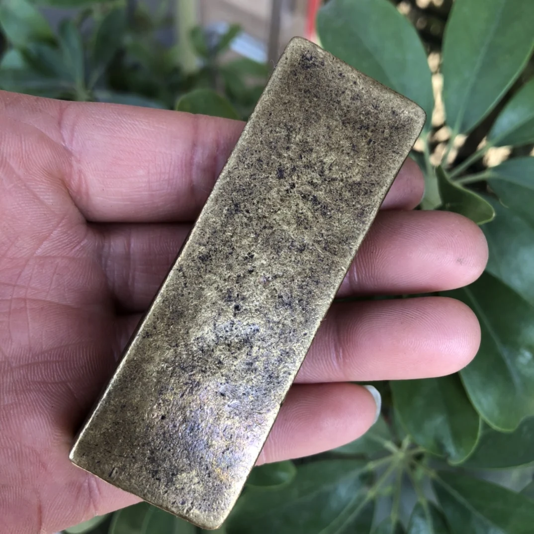 

Изысканные антикварные глянцевые чернильные украшения для кровати