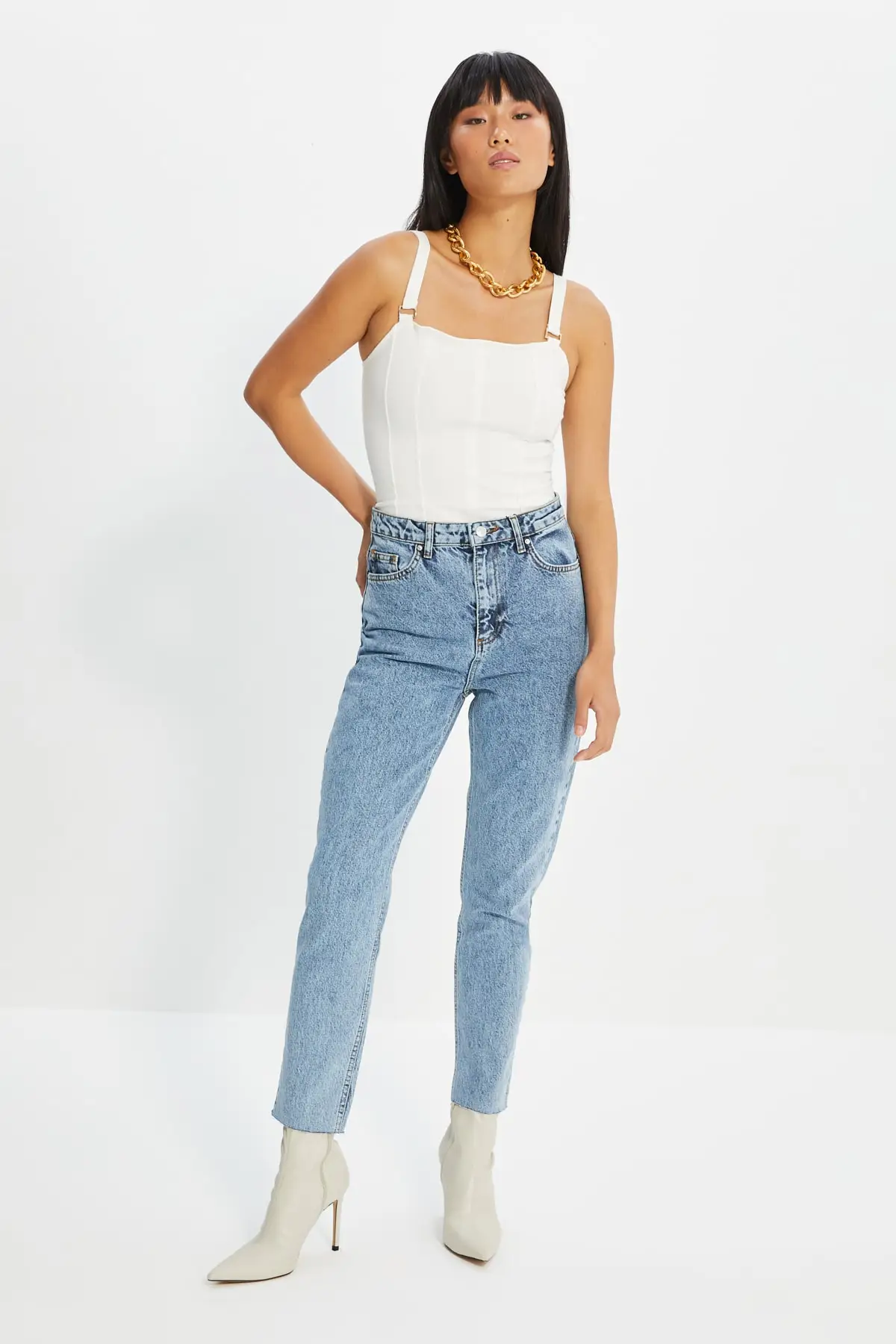 

Trendyol High Bel Mom Jeans TWOAW22JE0637