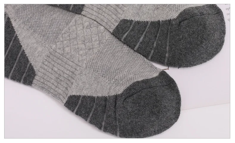 Thickened Towel Bottom Sports Socks for Men and Women Non-slip Casual Socks Sweat-absorbent Breathable Socks