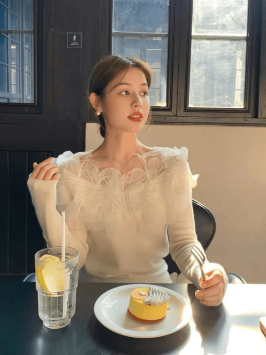 Girdear с белым воротником новый осенне-зимний нежный трехмерный перьевой белый