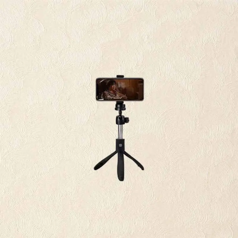 

Ultimate Bluetooth Selfie Stick Tripod for Live Broadcast and Photography - Capture Perfect Moments with Ease