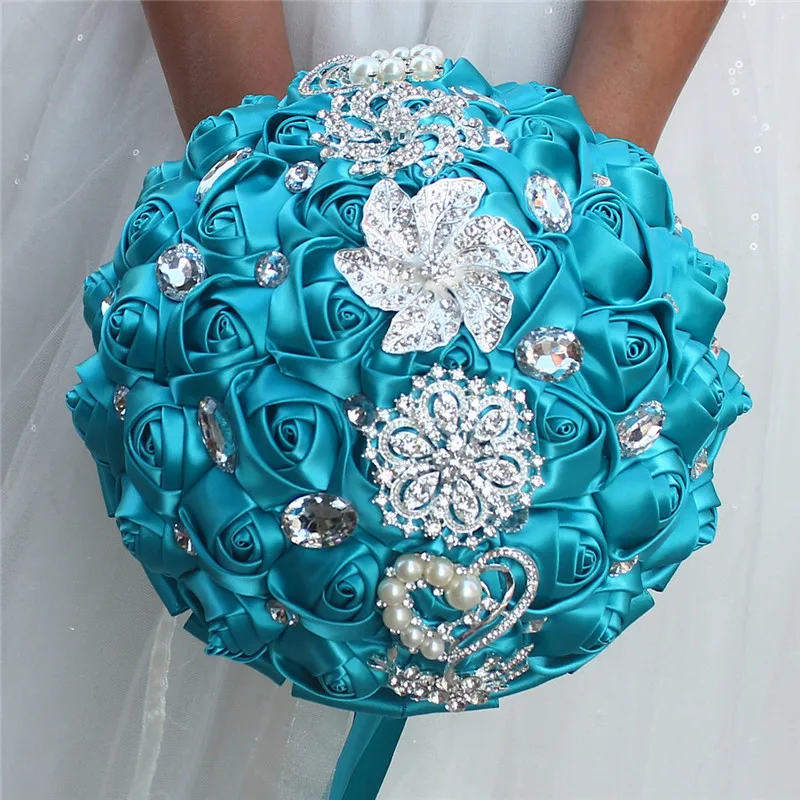 

Simulation Rose Bouquet Romantic Accessories For Bride Wedding Decoration Bridesmaids Bouquet Gorgeous Crystal Bridal Bouquet