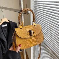 bamboo handle 2022 new womens summer designer luxury one shoulder messenger saddle bag crossbody bags for women