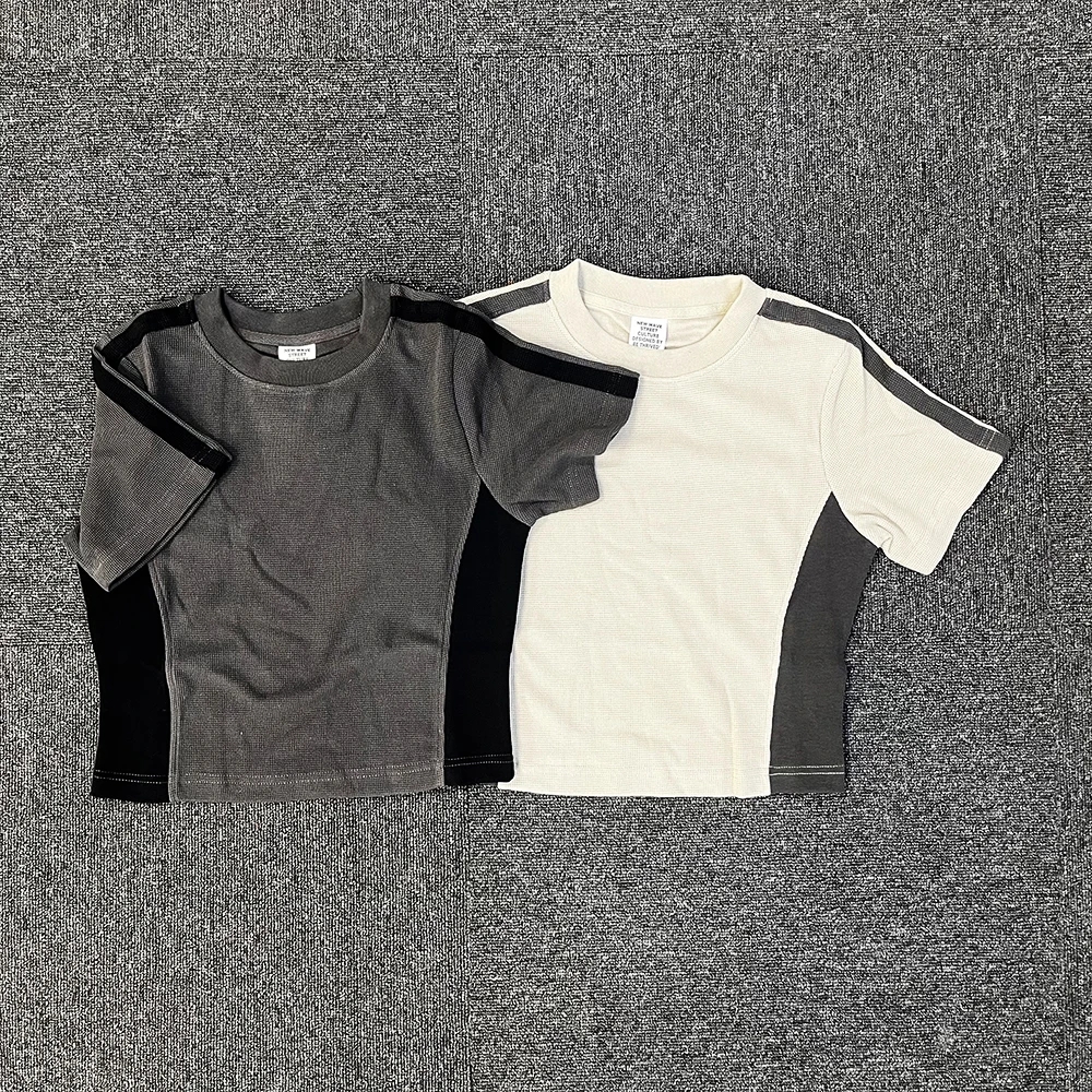 Женская однотонная футболка в готическом стиле