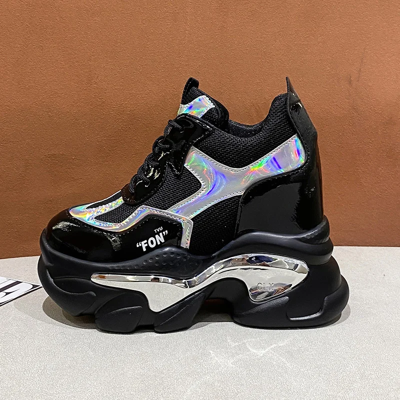 

Кроссовки женские из лакированной кожи, на скрытой платформе 11 см